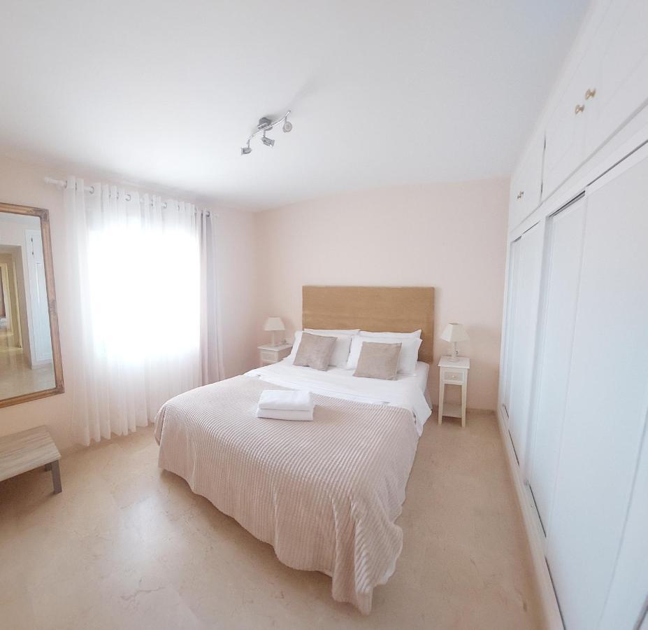 Luxurious Apartment 2 Bedroom 2 Bathroom Near Beach マラガ エクステリア 写真